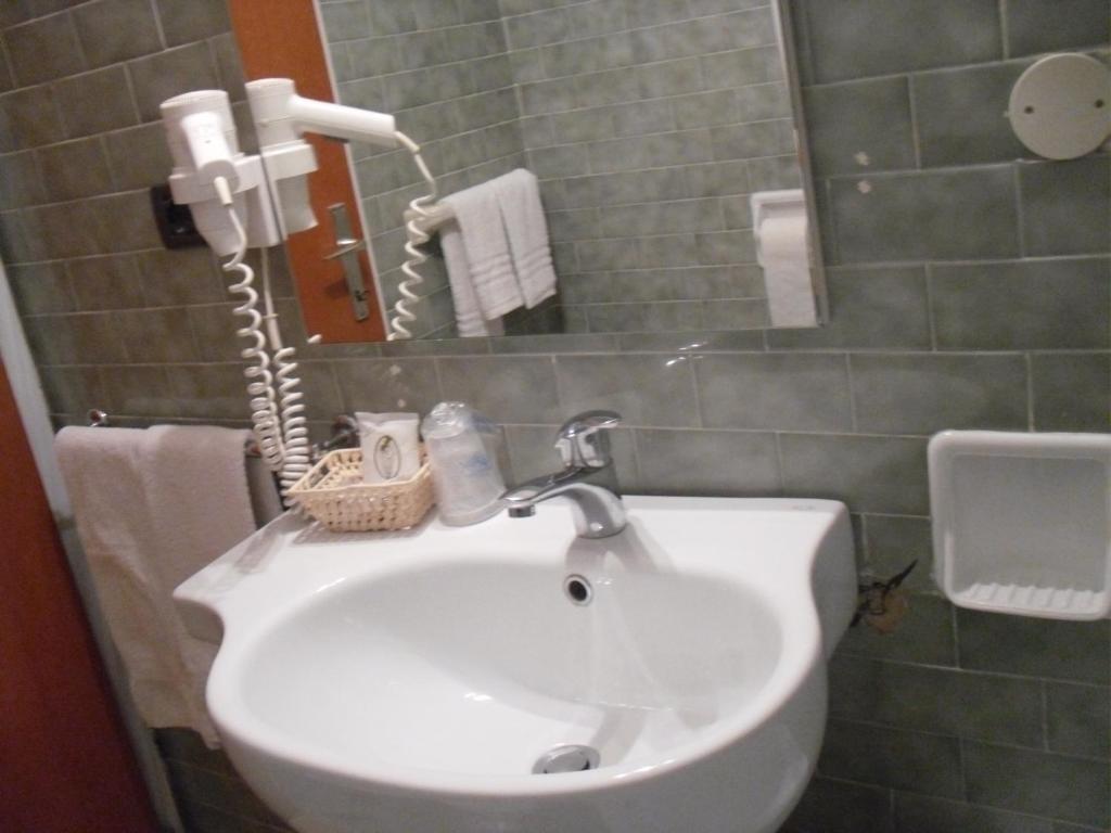 Hotel Garni Bellavista Calceranica al Lago Pokój zdjęcie
